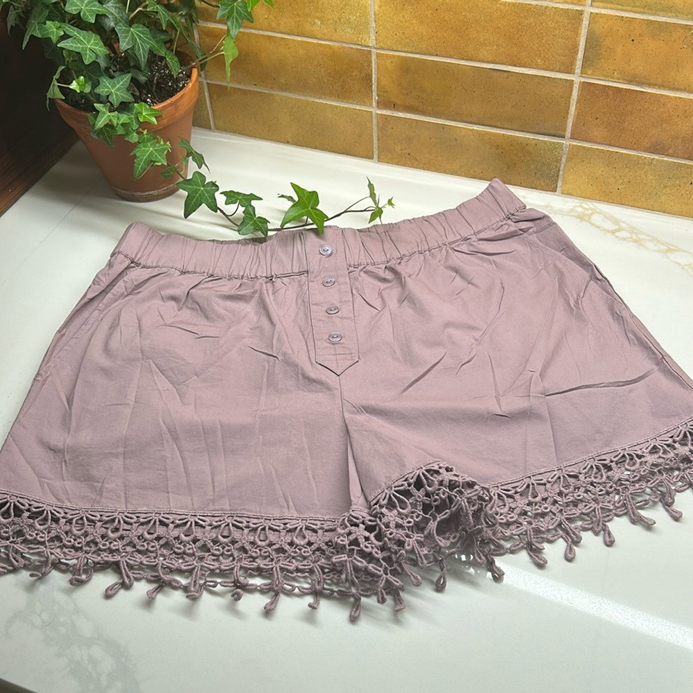 NWT Anthropologie Mauve Shorts Medium